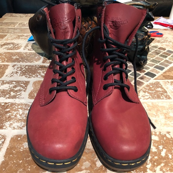 Dr. Martens NWOT Newton - Picture 2 of 7